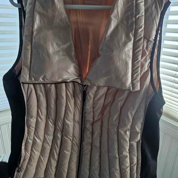 Calvin Klein Jackets & Blazers - Calvin Klein Pink and Black Quilted Down Vest